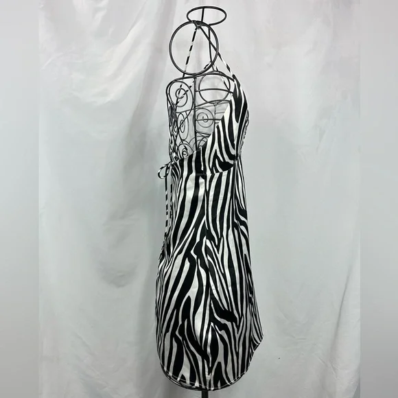 White Fox black and white zebra print halter mini dress size XS - Picture 4 of 13